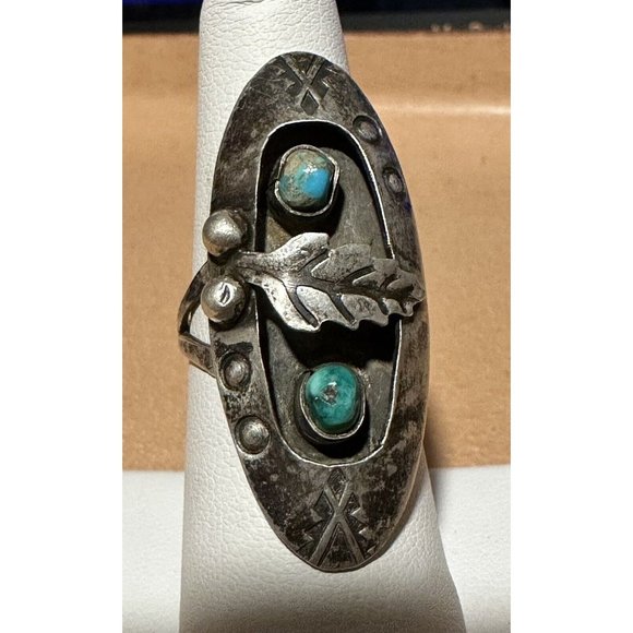 Vintage 1940s NAVAJO Sterling Silver Turqouise Etched Shadowbox Ring Size 7 - Picture 4 of 11